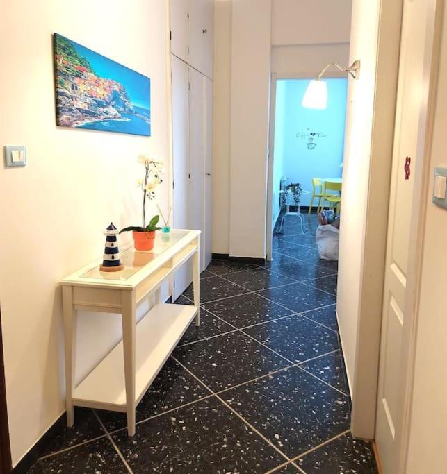 Elegante Appartamento La Spezia Centro Bagian luar foto